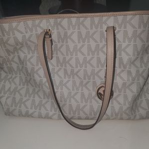 Excellent shape Michael Kors tote